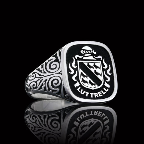 Luttrell family crest ring