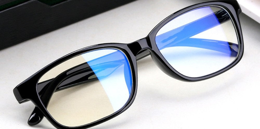 blue light glasses reflection test