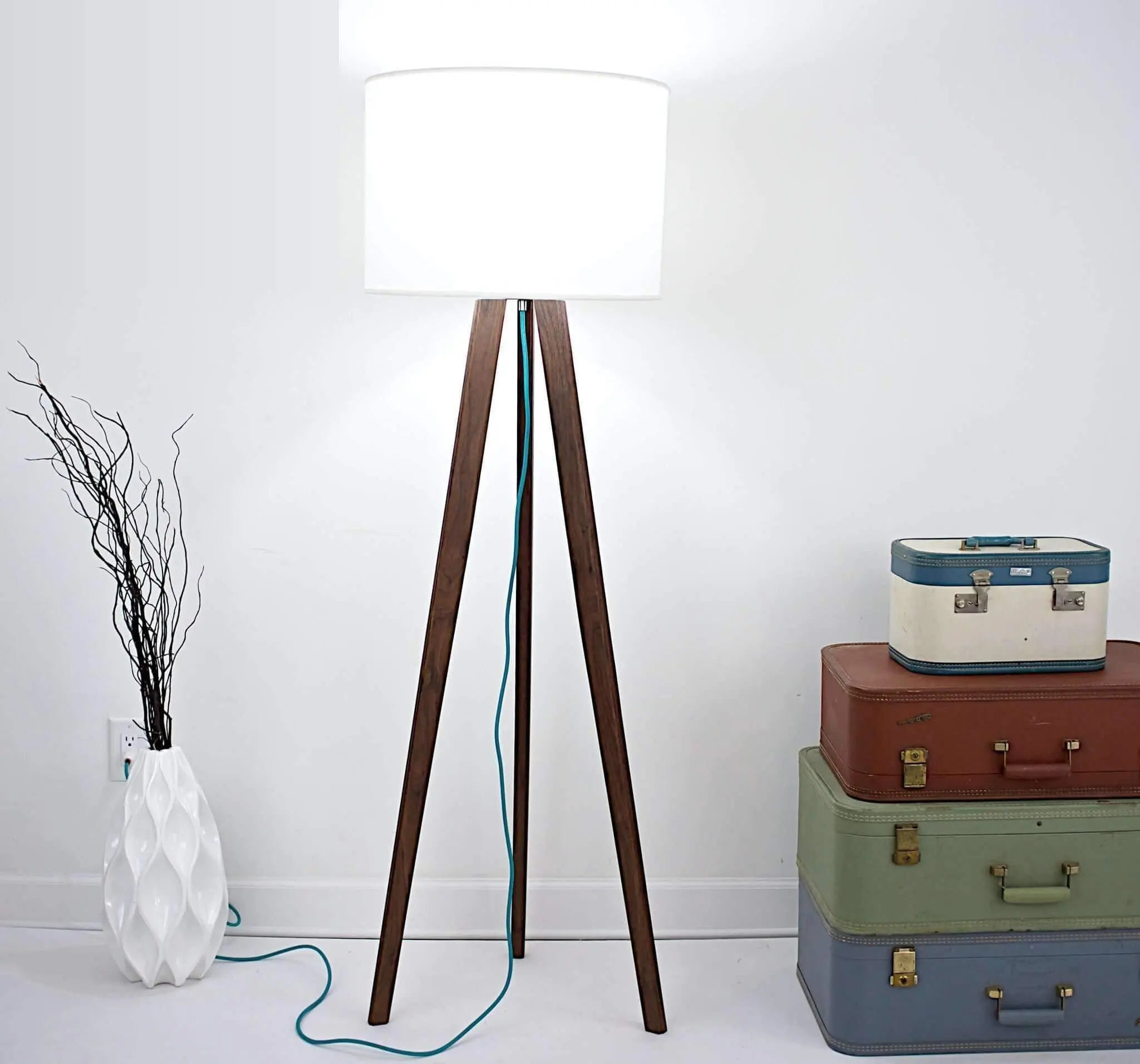 Tripod Lamp