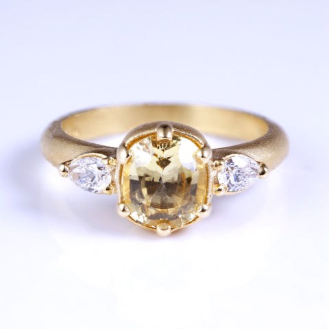 yellow sapphire diamond yellow gold