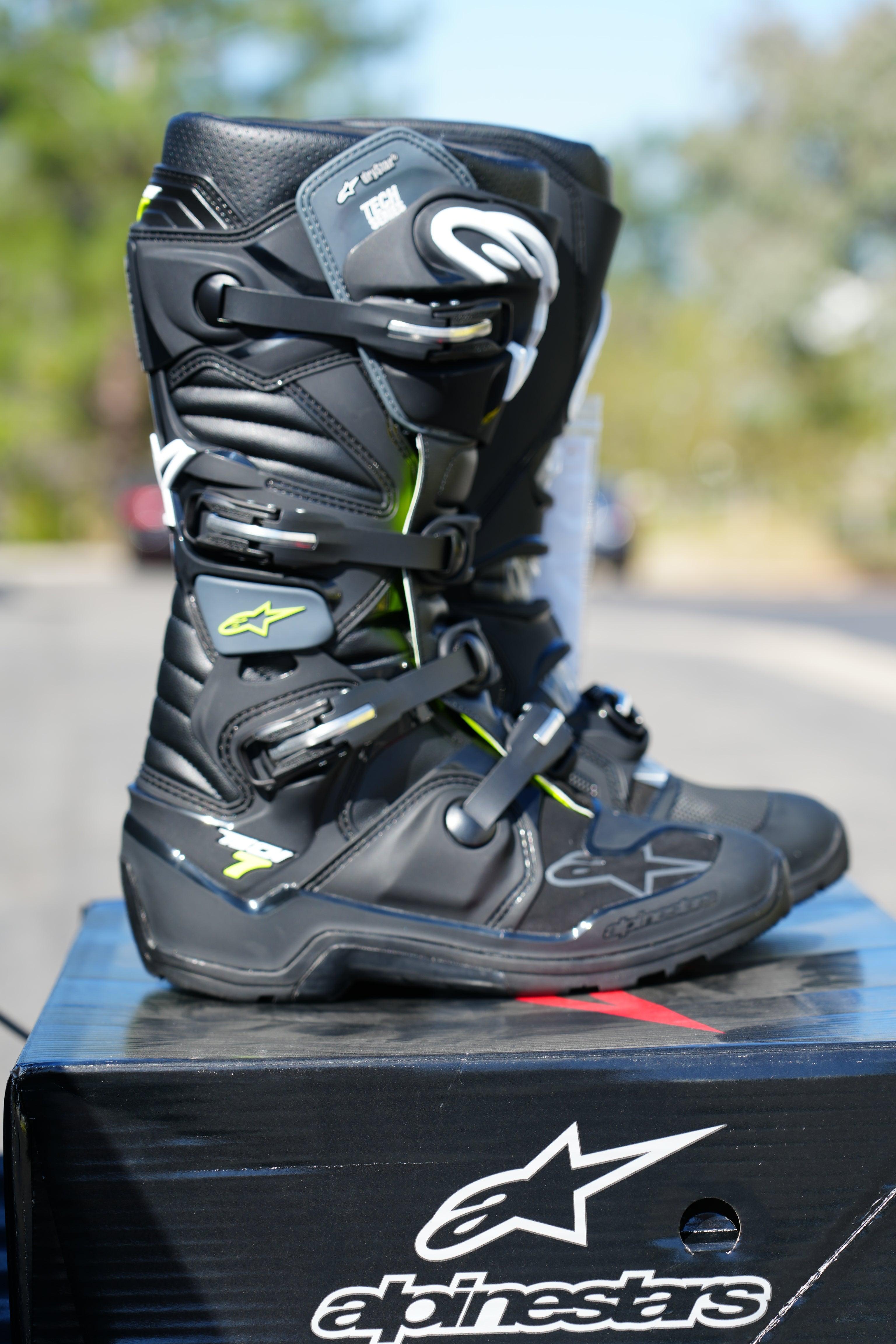 Alpinestars Tech 7 Enduro Drystar Black/Gray Boots