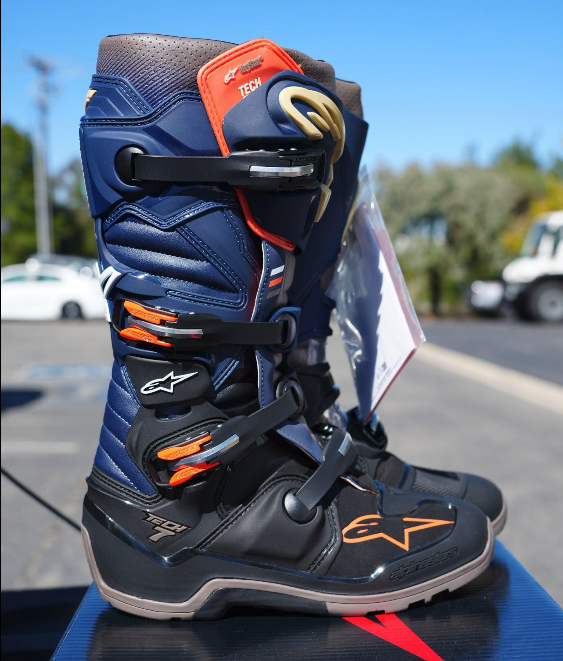 Alpinestars Tech 7 Enduro Drystar Boots - Black Night/Navy/Warm Gray