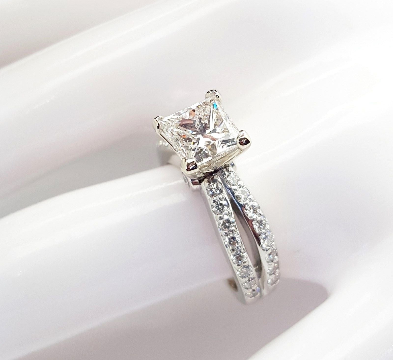 2 Carat Princess Cut Diamond Emgagement Ring - Diamond Banque