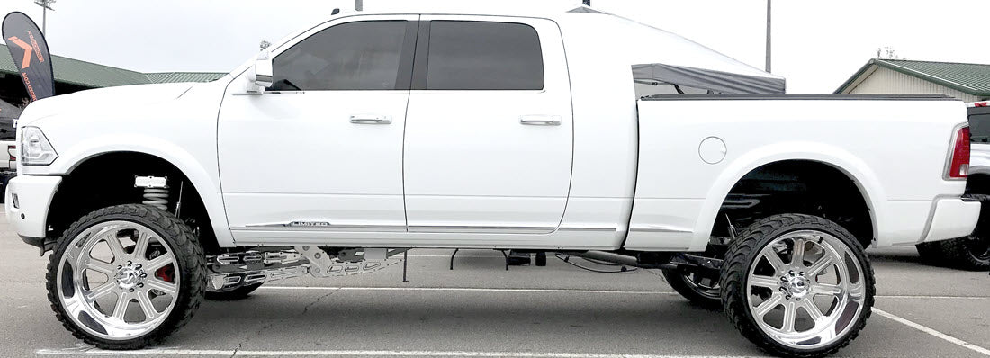 dodge ram 2500 3500 4-link with Stryker polished on Custom White