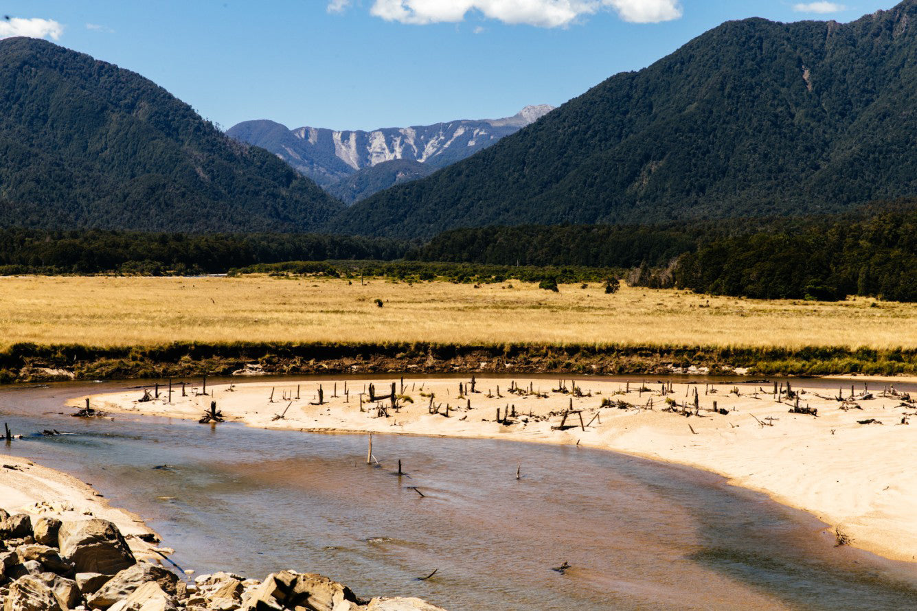 Field Test by Mission Workshop. Country: New Zealand. Featuring : Ride HouseMartin, Sven Martin, Anka Martin, The Radavist, John Watson, Santa Cruz Bicycles, Scott Turner, SRAM, Elayna Caldwell, Tyler Morland, Duncan Riffle, NZ Department of Conservation