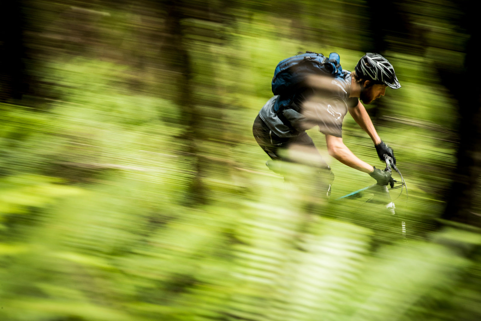 Field Test by Mission Workshop. Country: New Zealand. Featuring : Ride HouseMartin, Sven Martin, Anka Martin, The Radavist, John Watson, Santa Cruz Bicycles, Scott Turner, SRAM, Elayna Caldwell, Tyler Morland, Duncan Riffle, NZ Department of Conservation