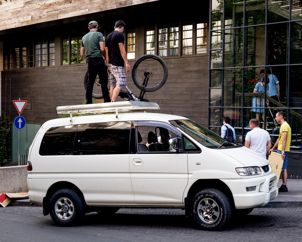 Mission Workshop Field Test : Not That Georgia with Kyle Von Hoetzendorff, Tamaz Tazer Tamak Tikanadze, Daniel Pasely, Brian Larson, specialized bike, and Yonder Journal