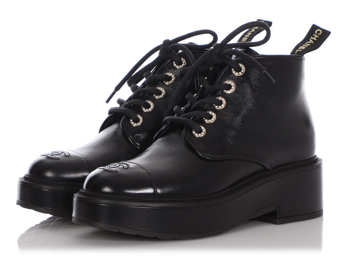 Chanel 2017 Citizen Pearl Combat Boots 385C Black Leather 17B