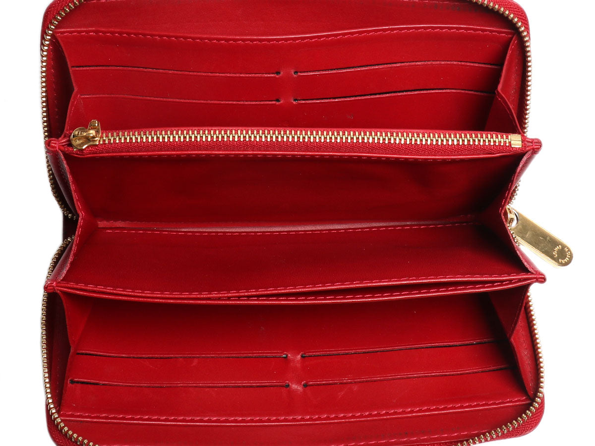 Louis Vuitton Red Vernis Zippy Wallet - Ann&#39;s Fabulous Closeouts