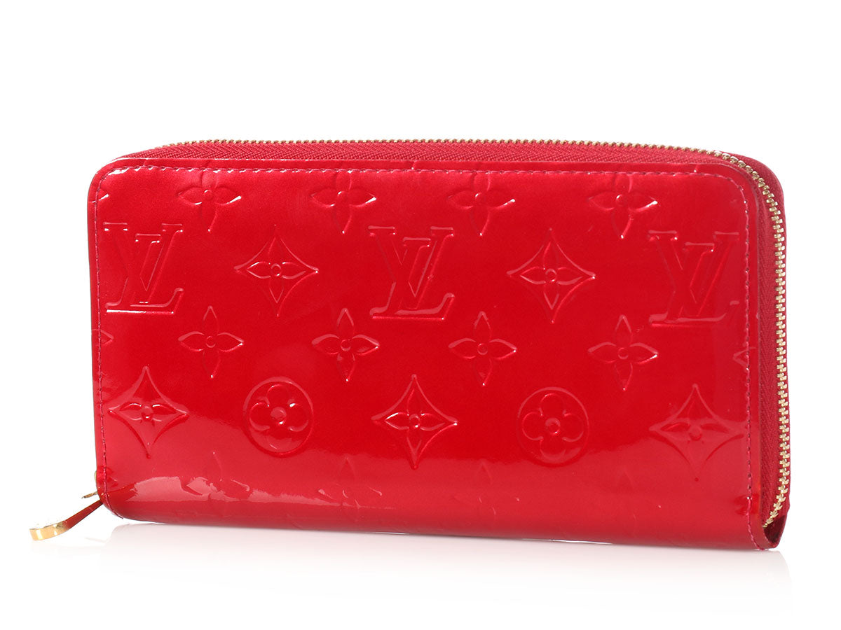 Louis Vuitton Red Vernis Zippy Wallet - Ann&#39;s Fabulous Closeouts