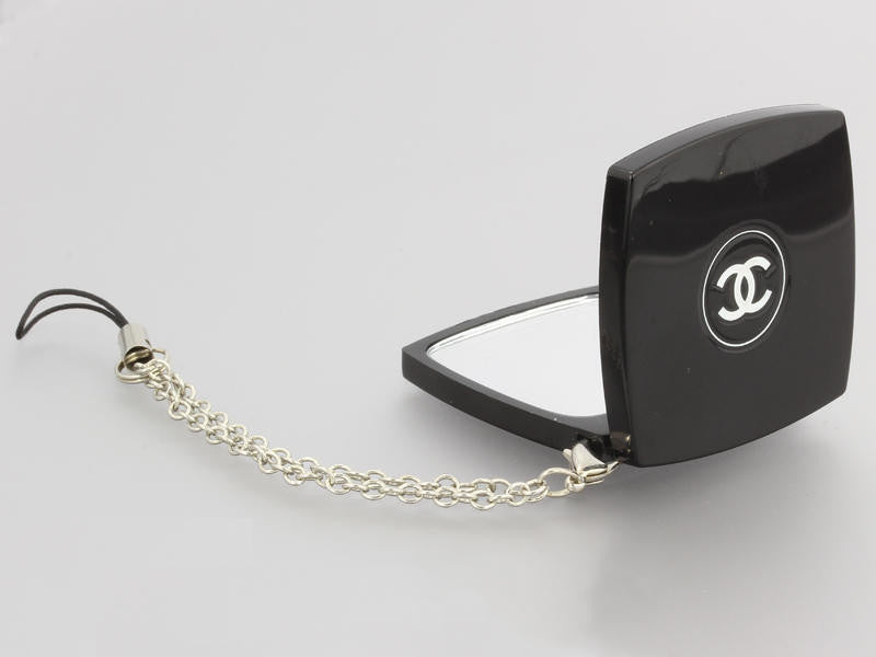 Chanel Compact Mirror Handbags Charm - Ann&#39;s Fabulous Closeouts