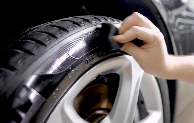 Dressing tyres with Brilliant Black