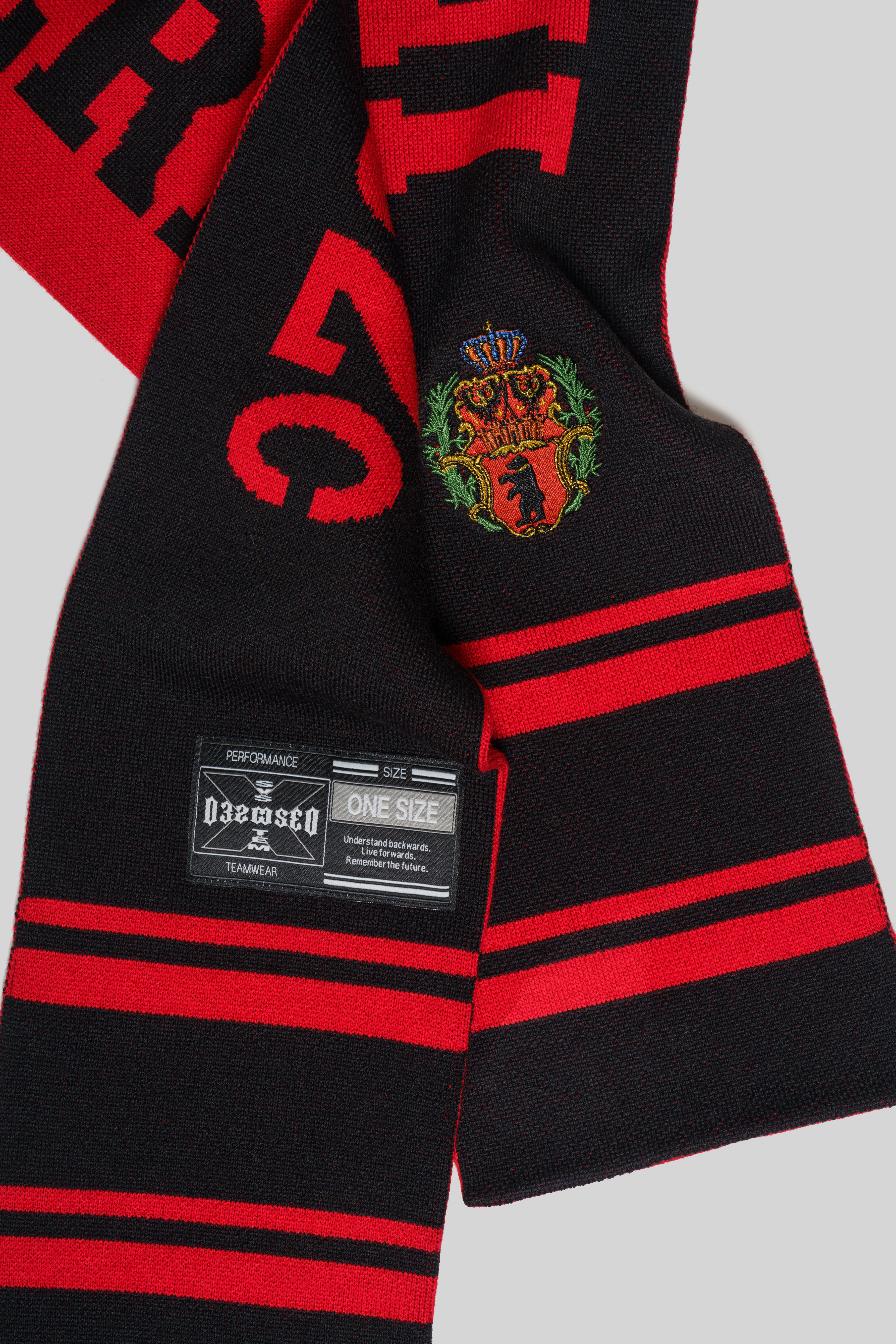 NIB ''TEAM'' TAG FOOTBALL SCARF | 032c