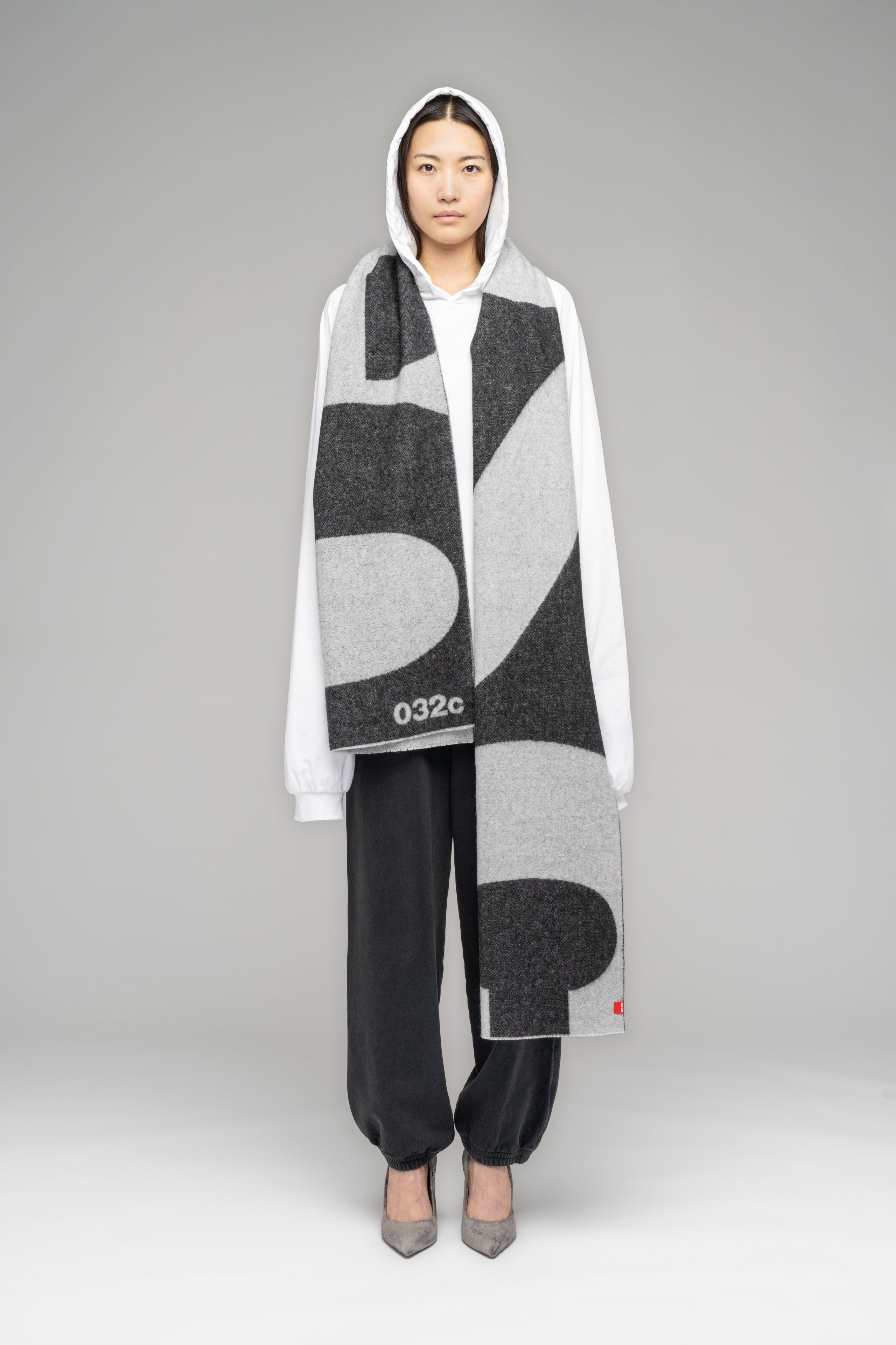 032c LOGO SCARF - SSP_750