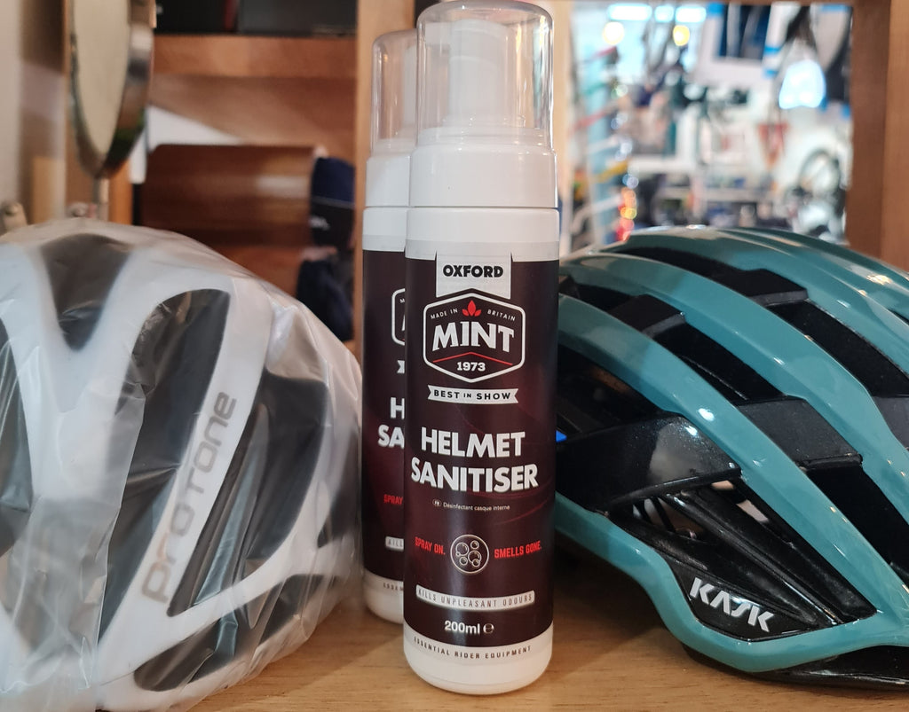 Helmet deodoriser