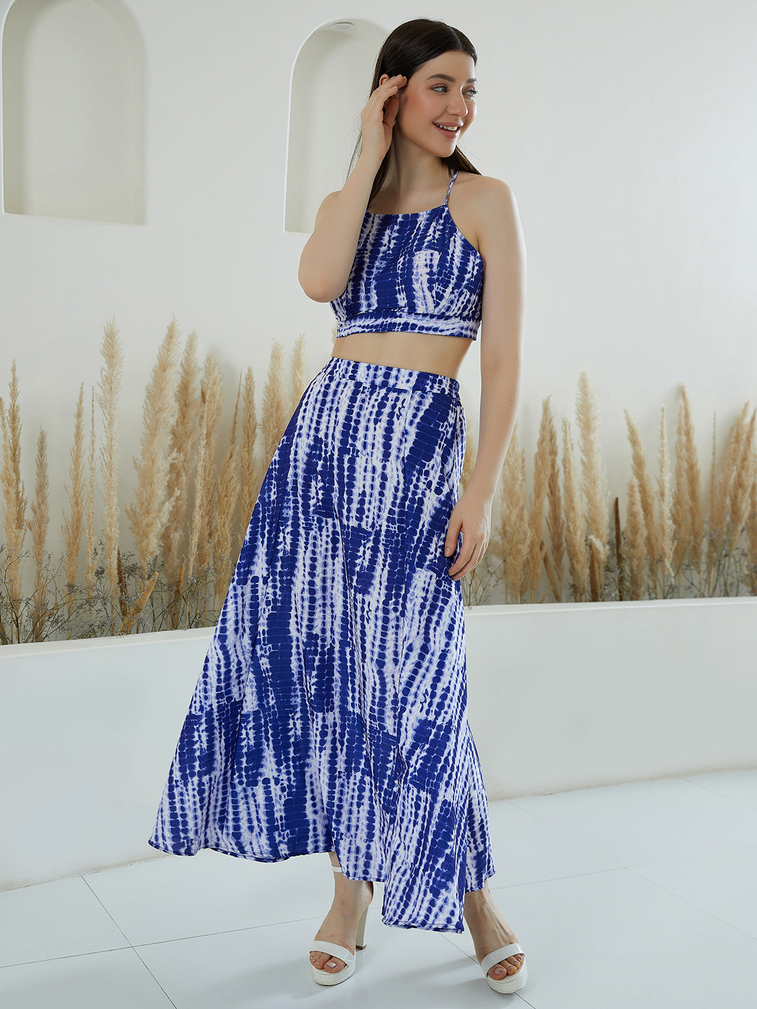 Women Blue & Pink Tribal Printed Round Neck Waist Tie-Up Crop Top &  Wide-Leg Trousers Set - Berrylush