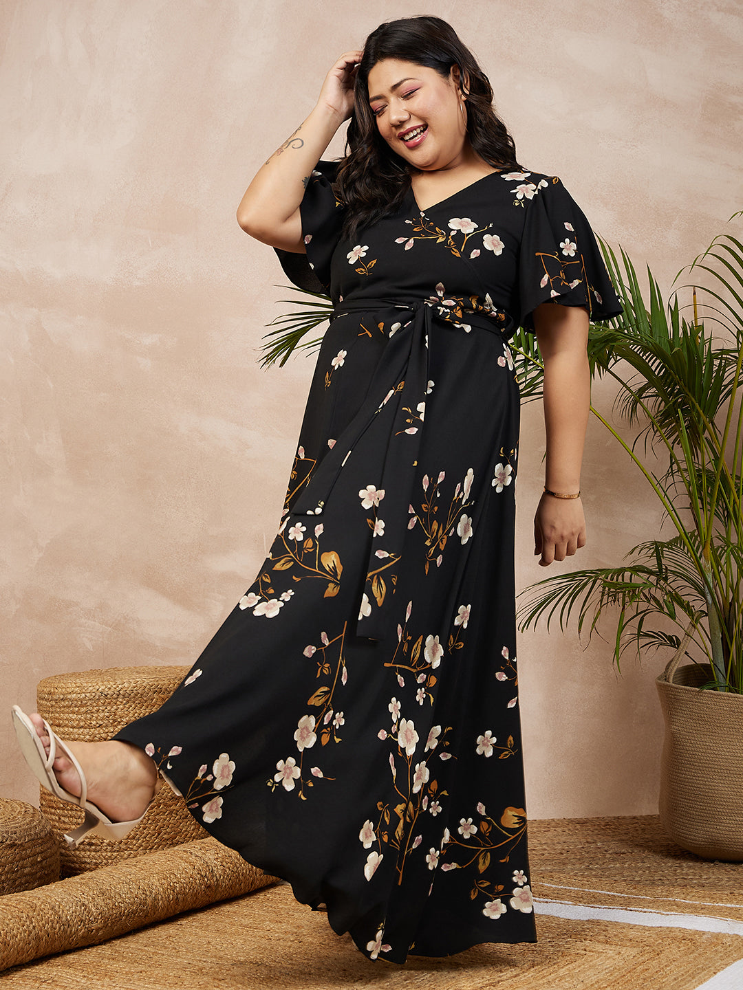 Women Plus Size Solid Black Square Neck Crepe Thigh-High Slit Flared A-Line  Maxi Dress - Berrylush