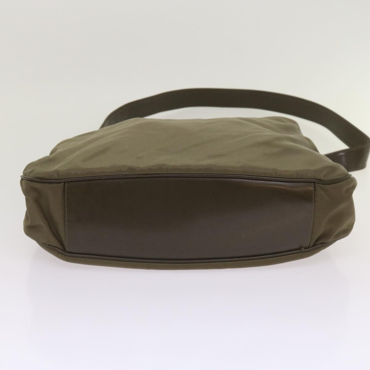 Shop Gucci Bamboo Khaki Synthetic Shoulder Bag ()