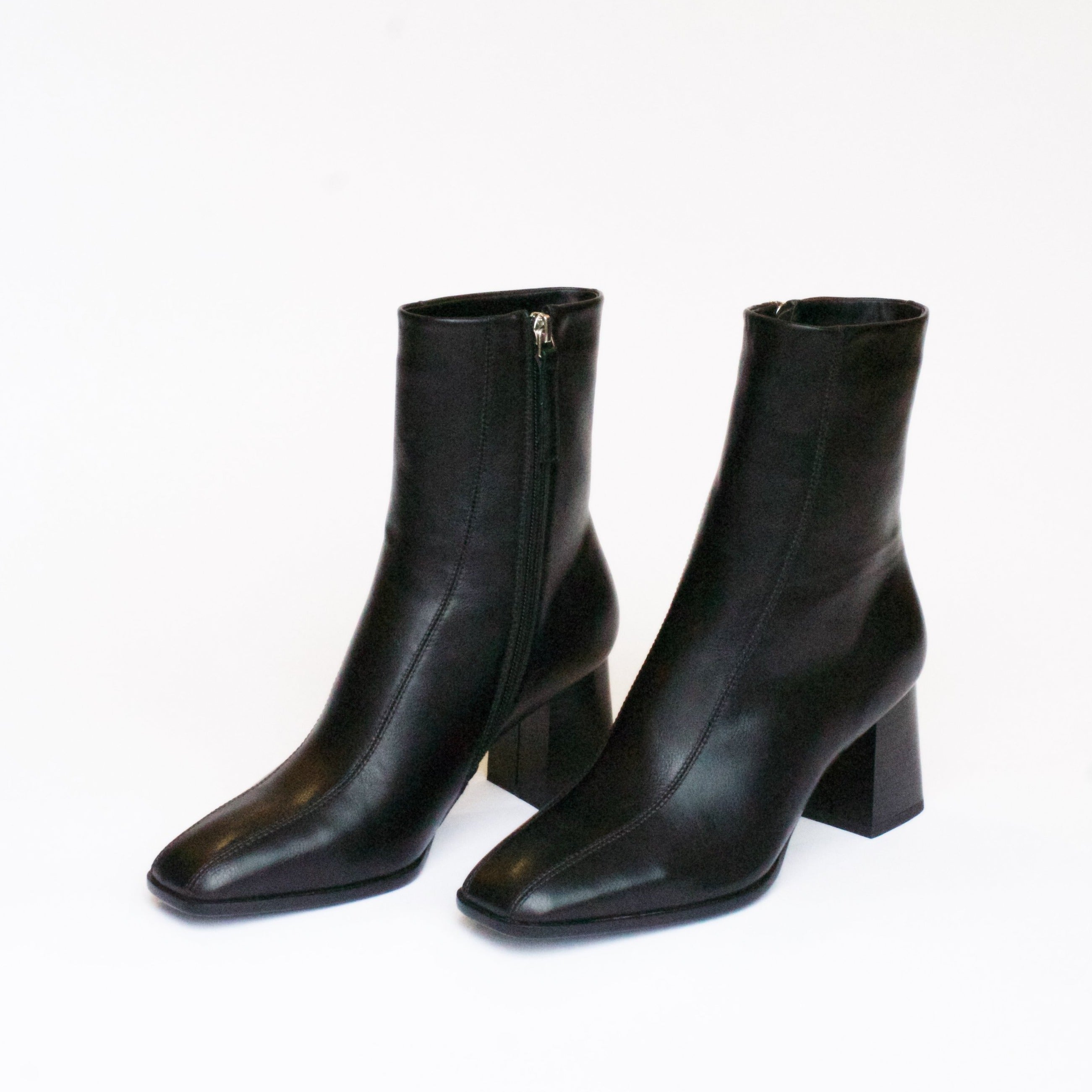 ROKA Boot, Black – Collection & Co