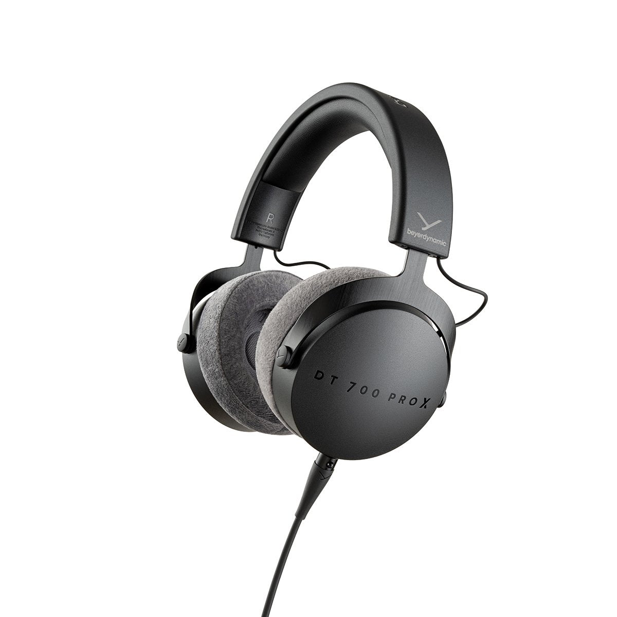 Beyerdynamic DT1770 PRO Closed studio reference headphones for