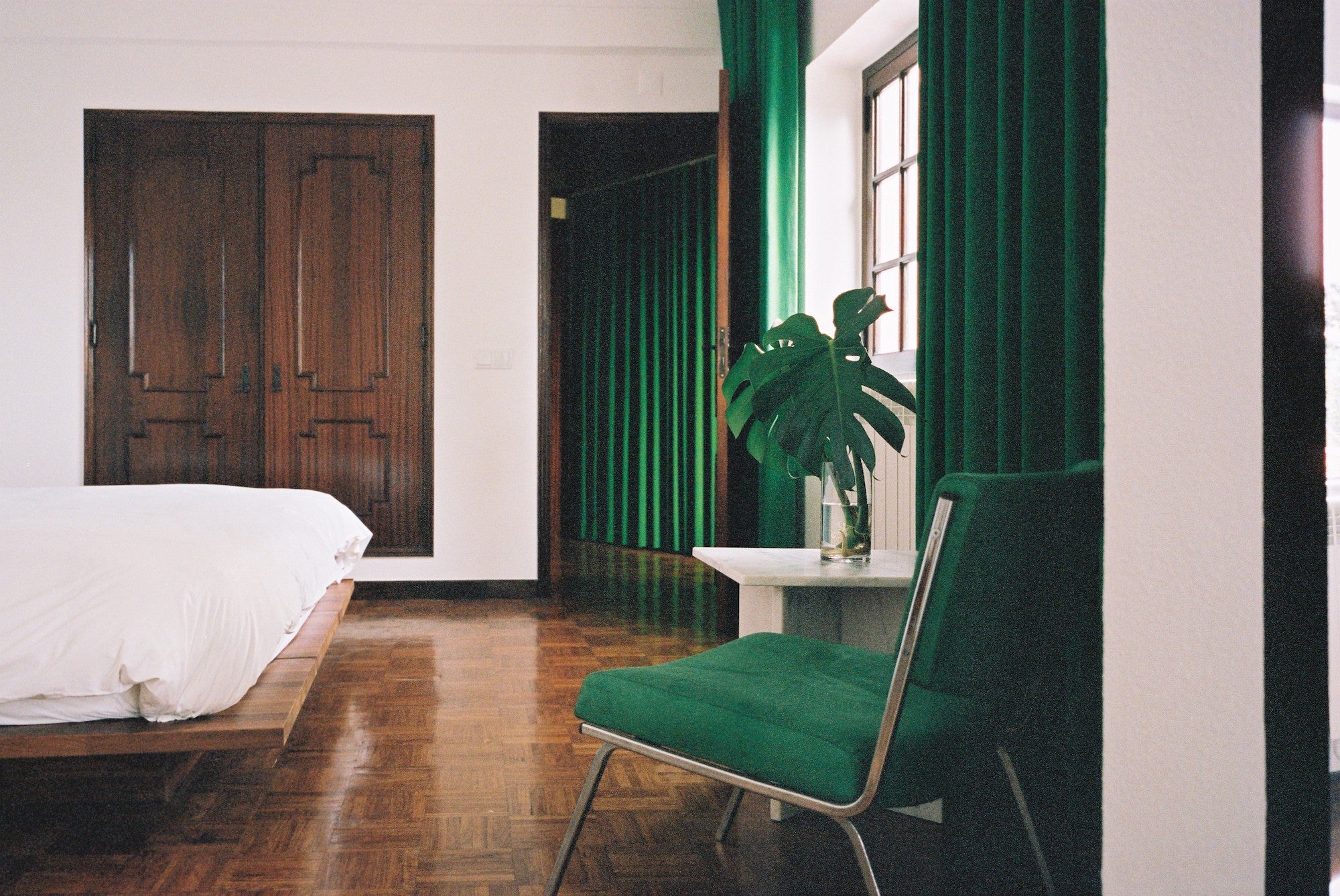 A photo of a bedroom in the Marqí Hotel