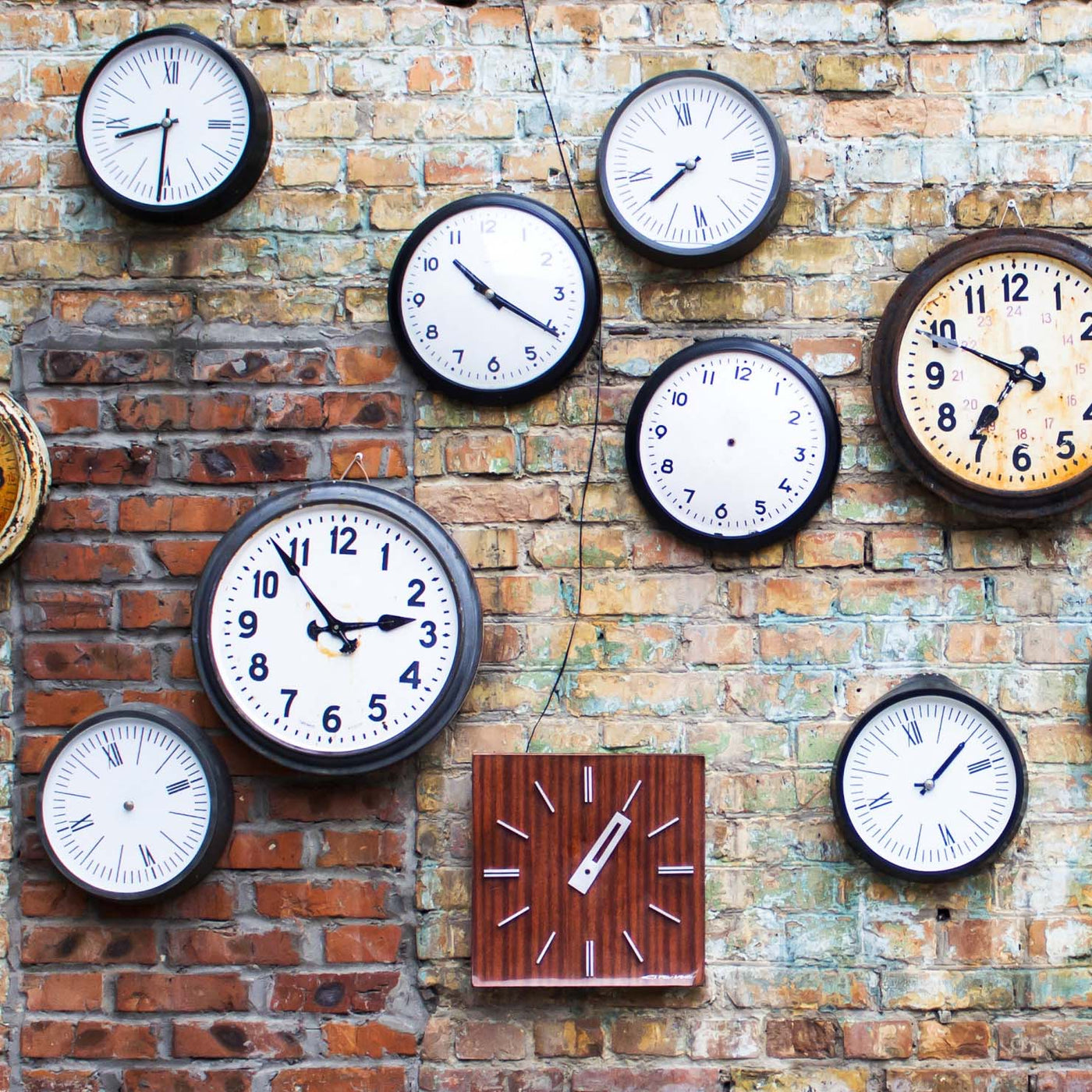 10 Wall Clocks