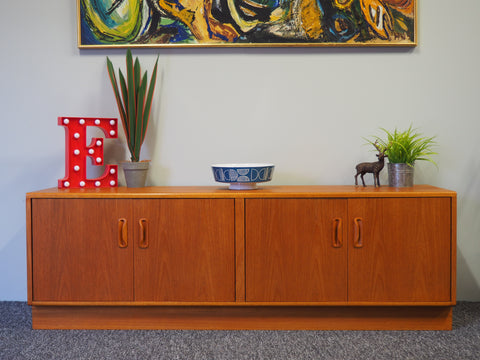 Mid Century G Plan Low Lying Teak Sideboard Entertainment Unit