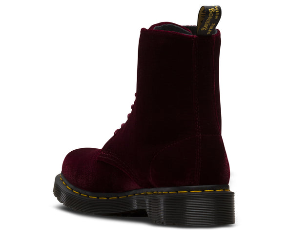 dr martens velvet pascal