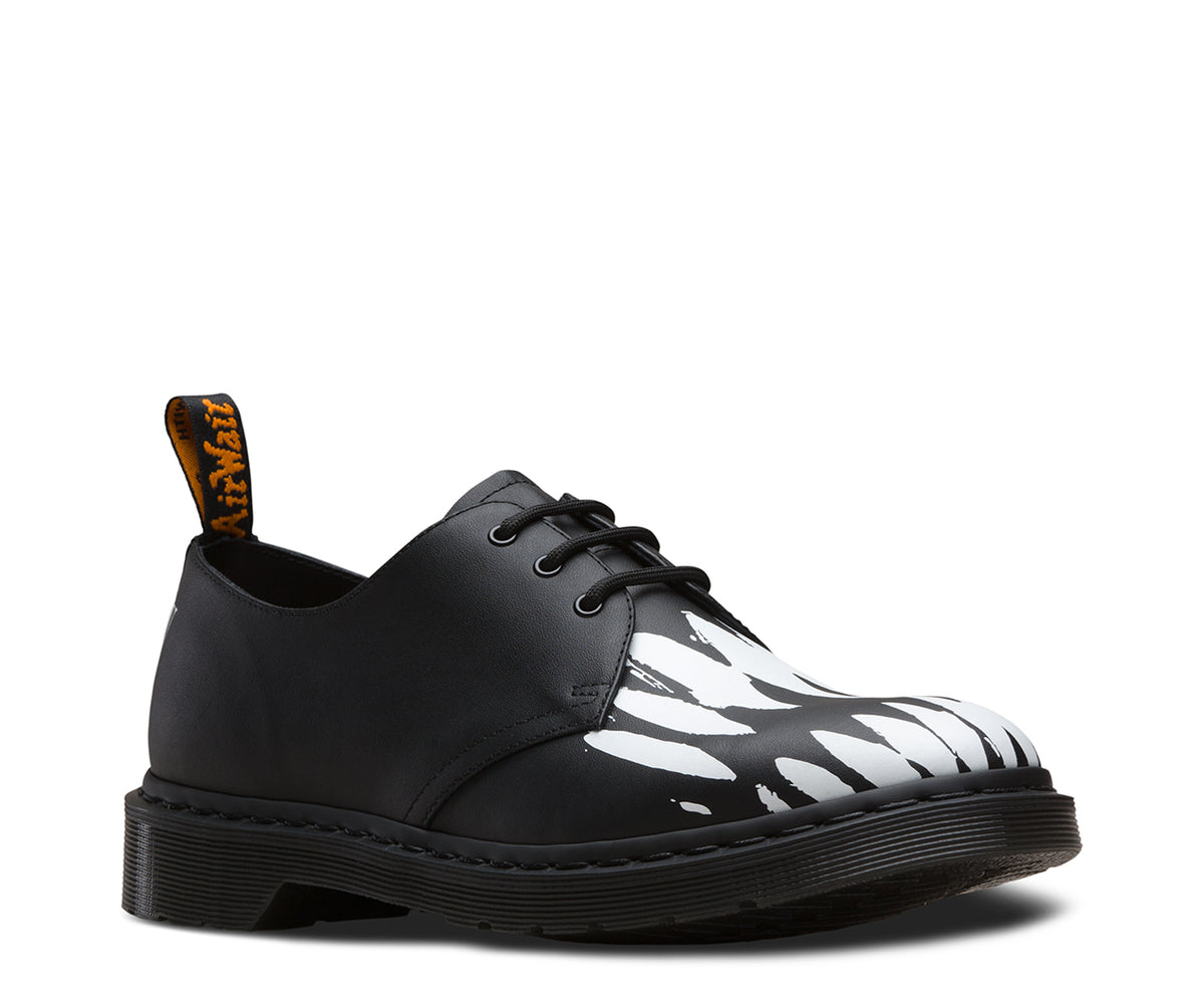 DR. MARTEN x PLEASURES 1461 TEETH 