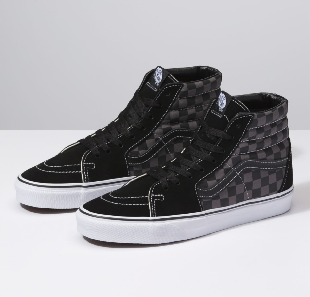 vans total black