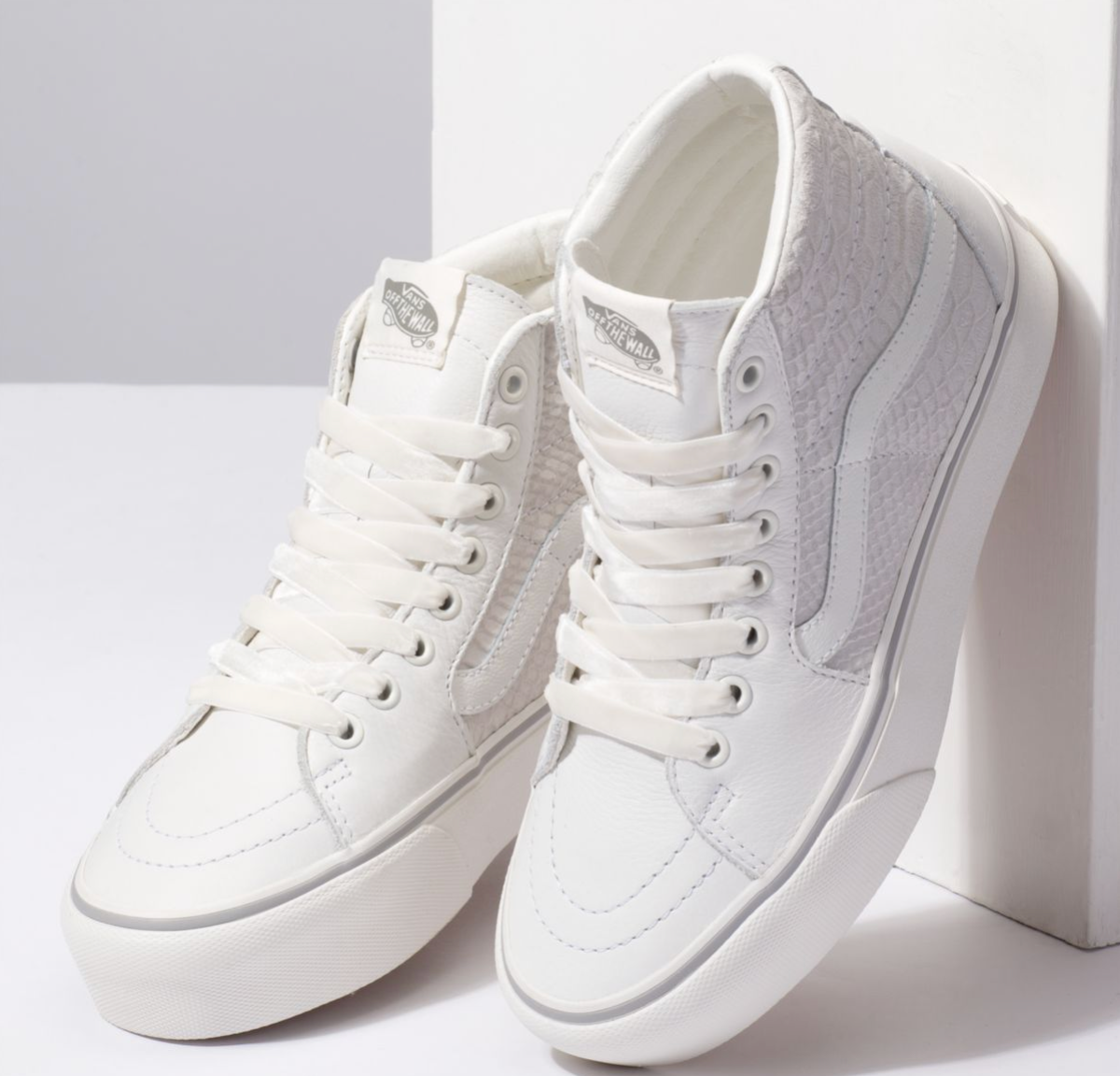 vans leather old skool platform snake white