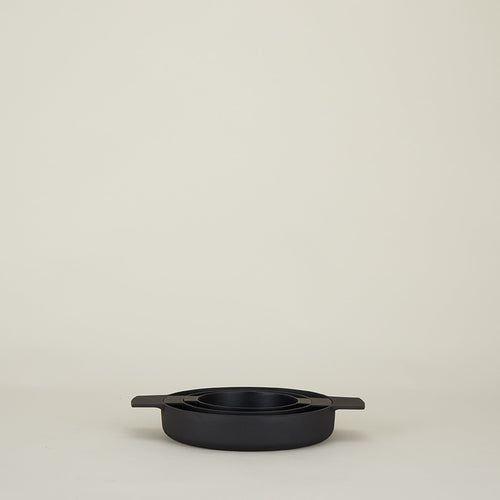 Nambu Iron Deep Pan (with Lid and Handle) Designed by Sori Yanagi