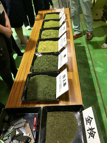 KA Kagoshima - sorting of crude tea