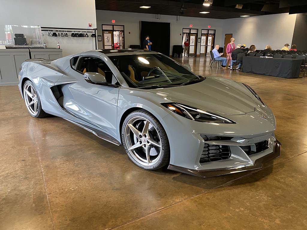 C8 Corvette E-Ray in Sea Wolf Gray