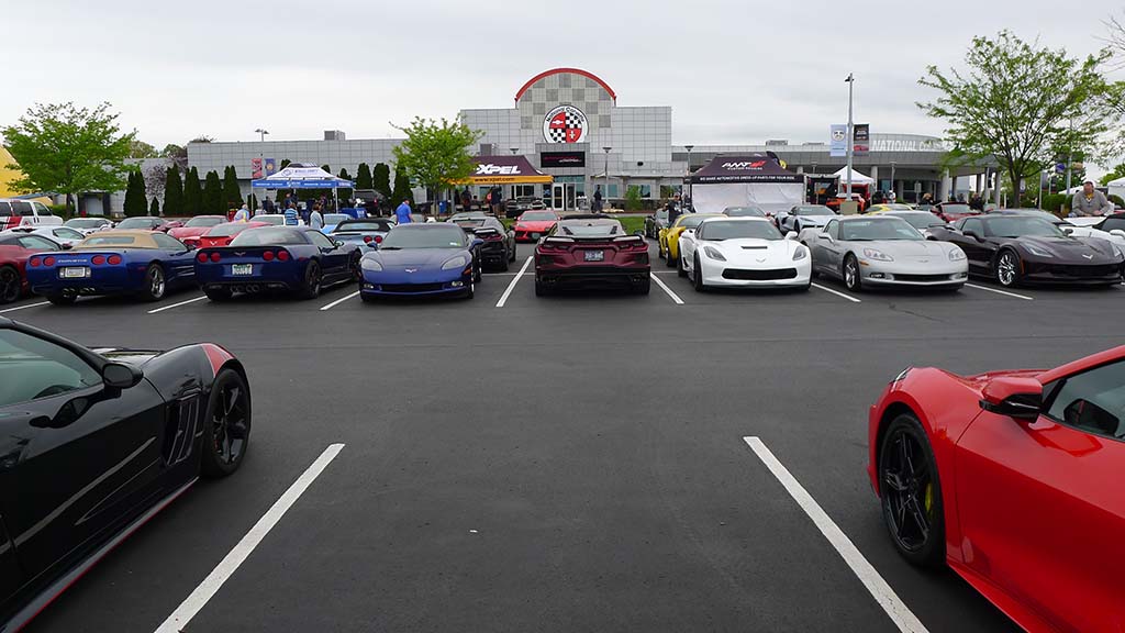 Corvettes parked infront of the National Corvette Museum at the NCM Bash