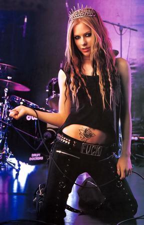 Avril Lavigne Poster Tiara R Rated Belt Buckle 27inx40in