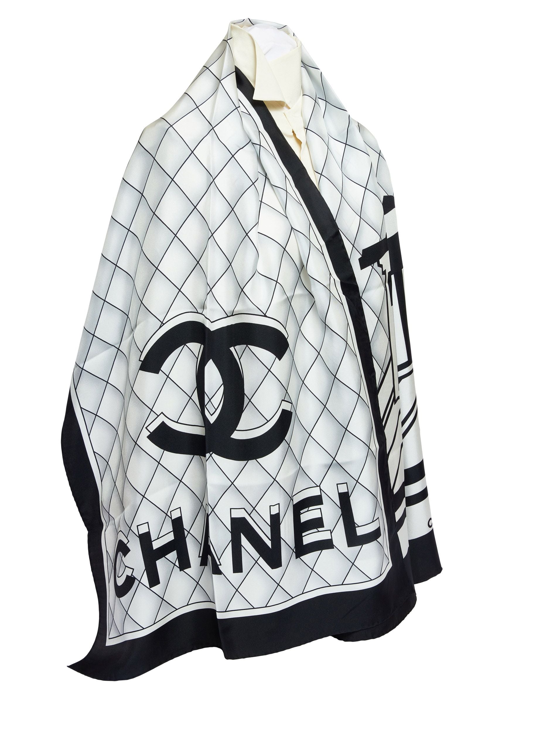 Chanel 2019 19B Ski Winter Cashmere Shawl Black White