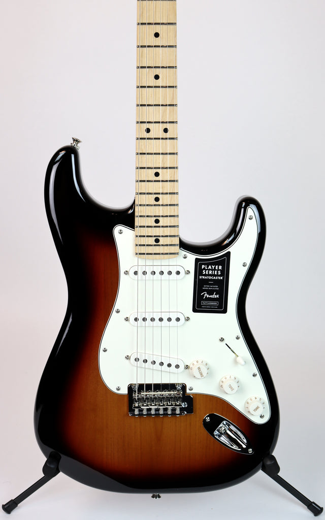 Fender Player Stratocaster MN 3-Color Sunburst