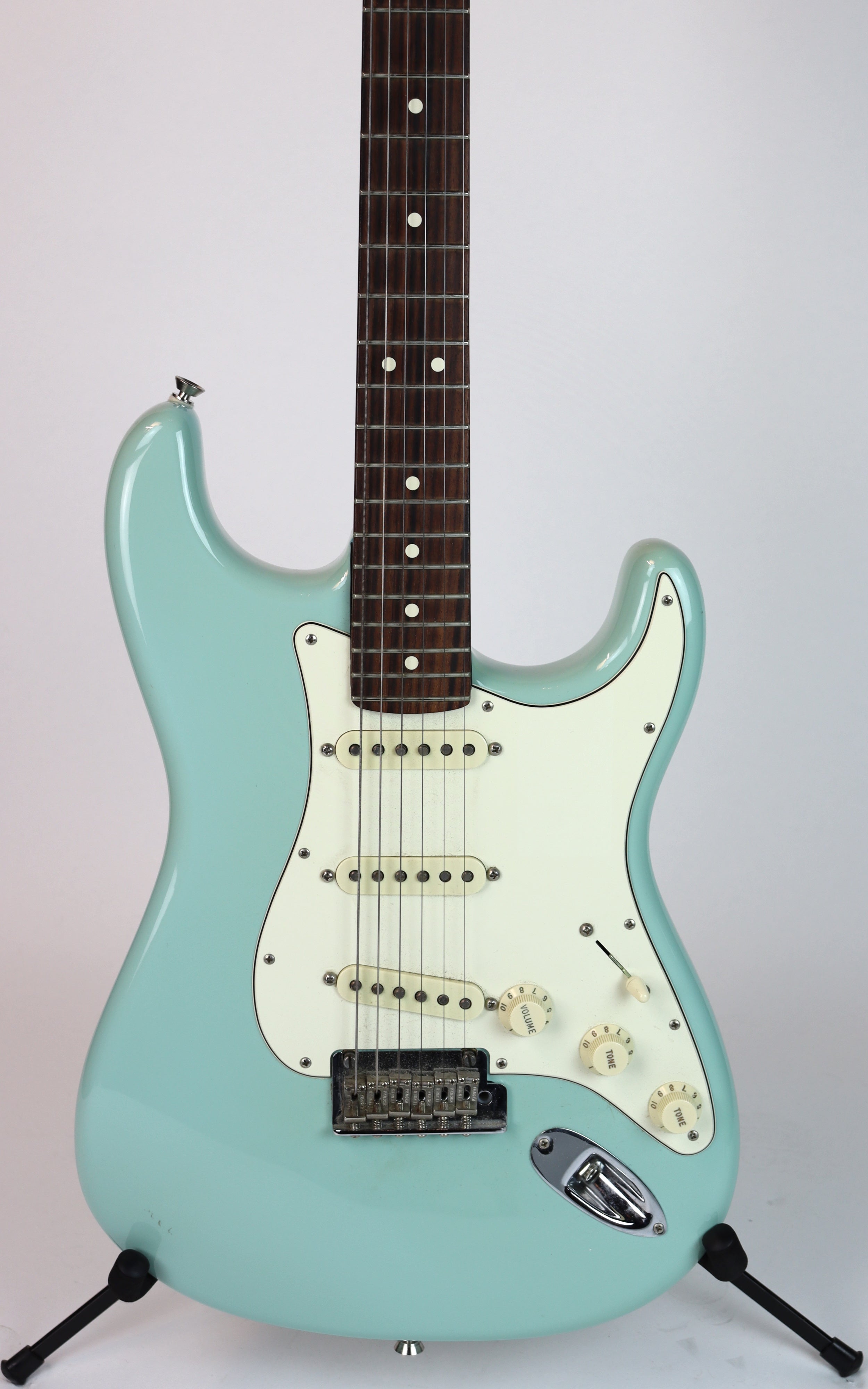 2017 fender american professional stratocaster specs