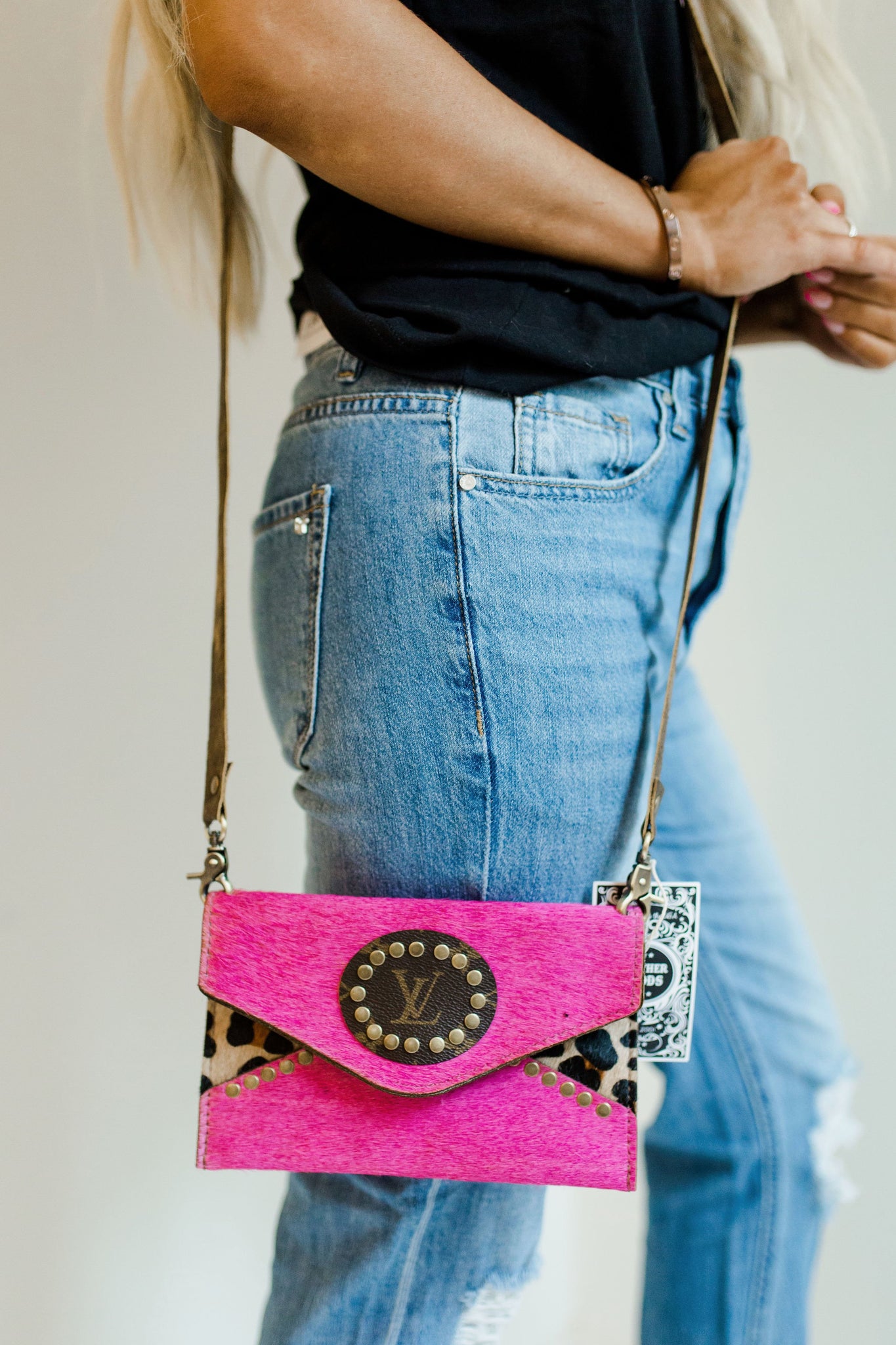Gretchen Upcycled Pink Leather & Leopard Crossbody – The Vintage Leopard