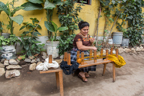 natural dye and weaving process for handmade bags www.ixcheltriangle.com