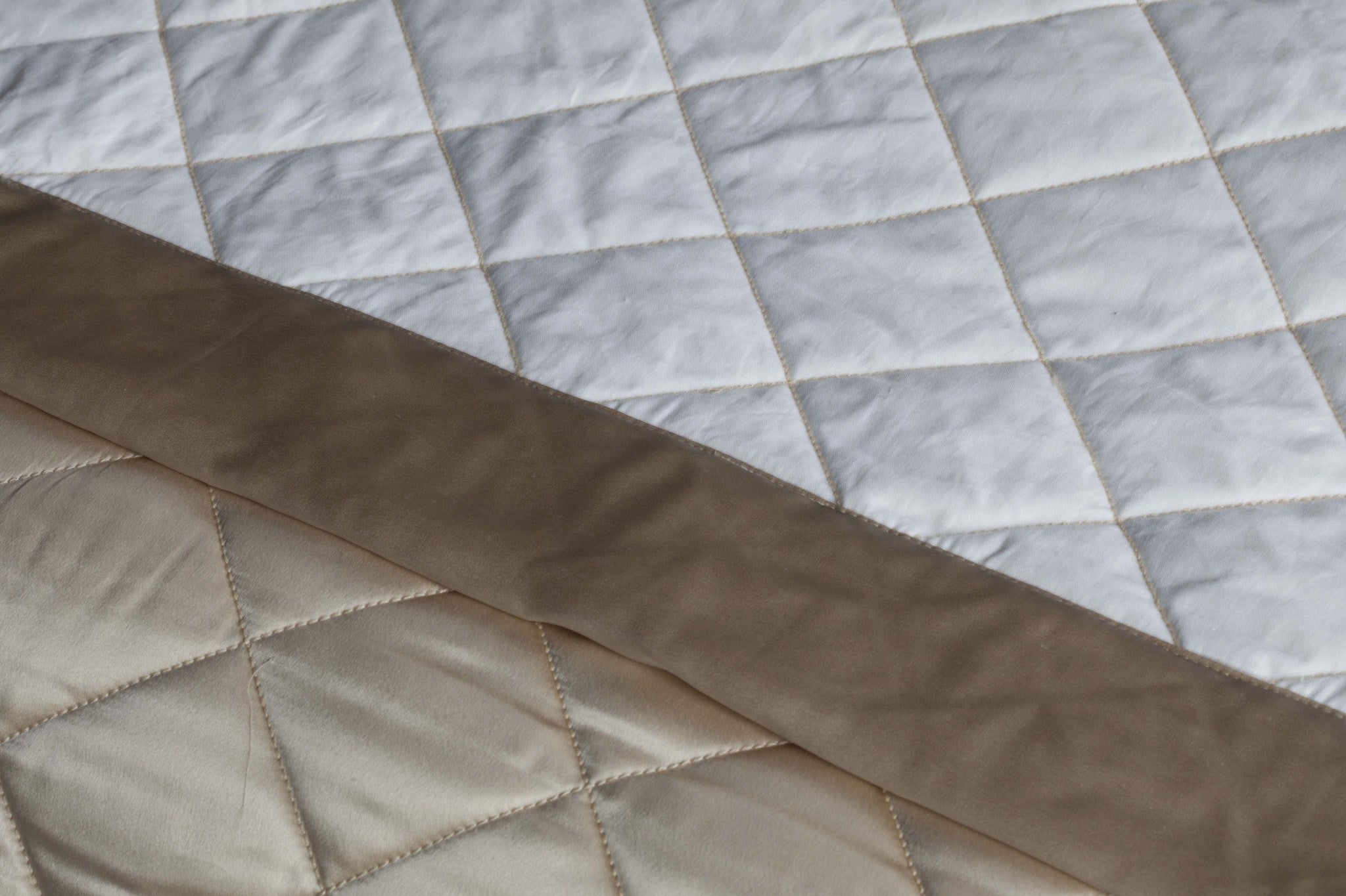 Silk Coverlet Hazelway