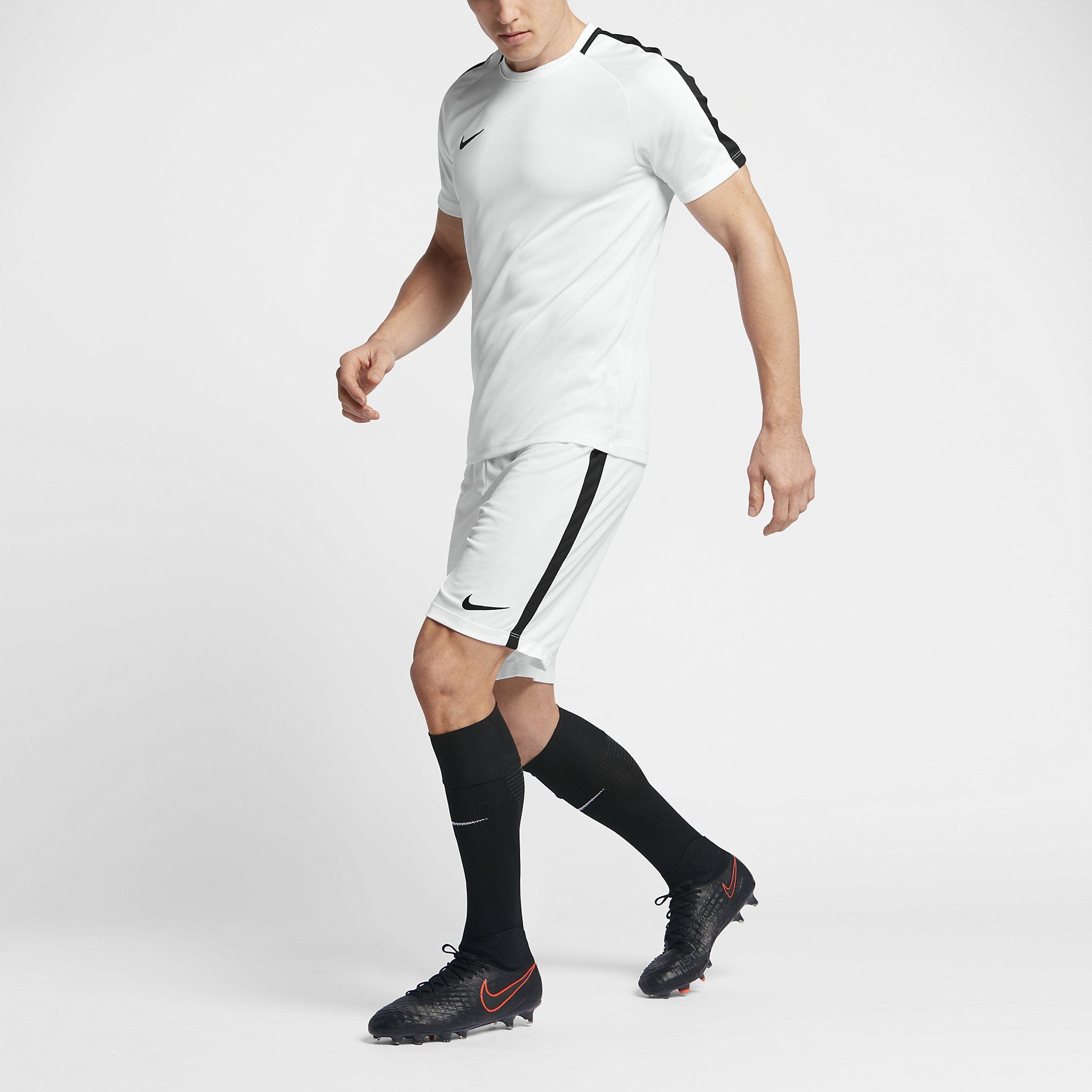 nike dry academy football