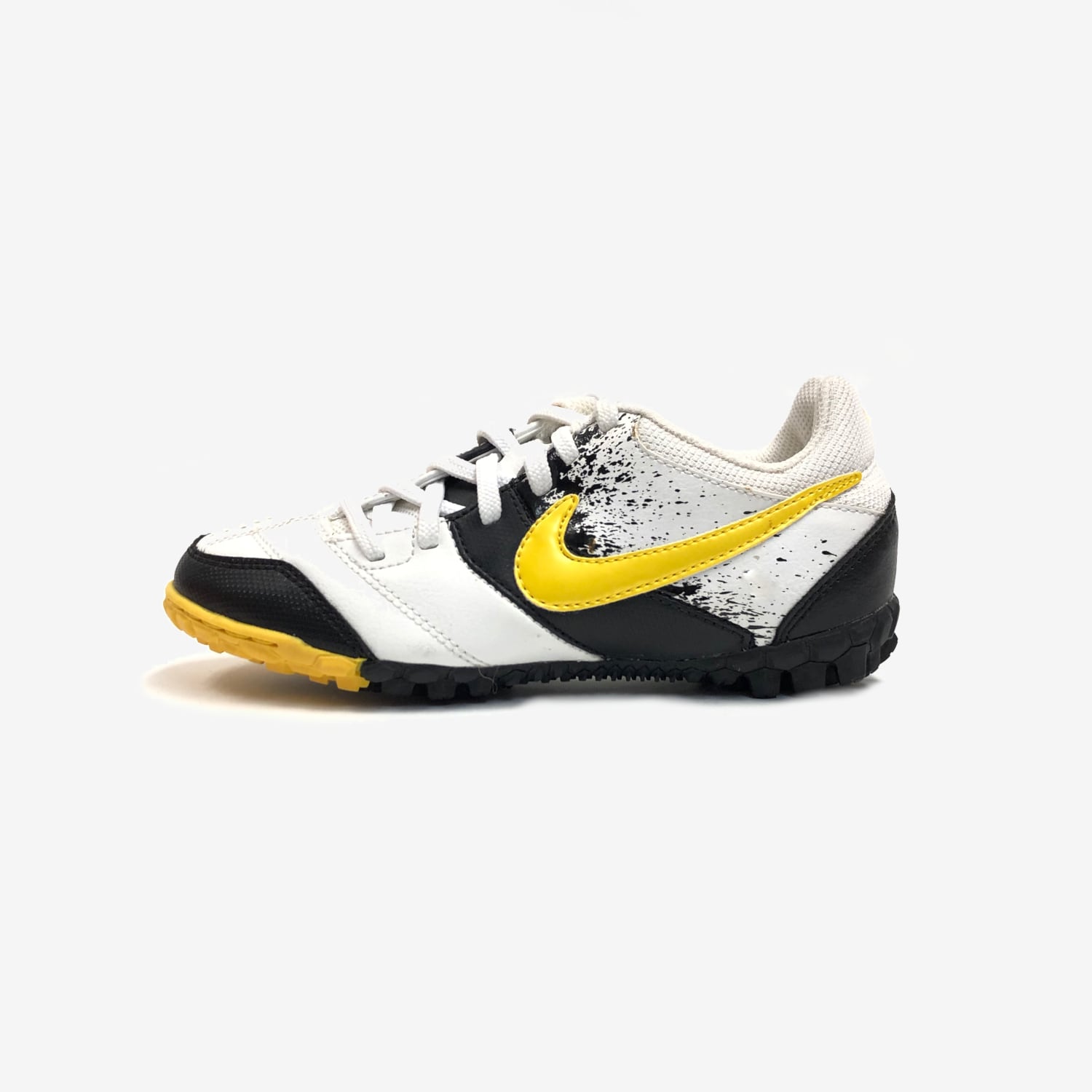 nike bomba turf