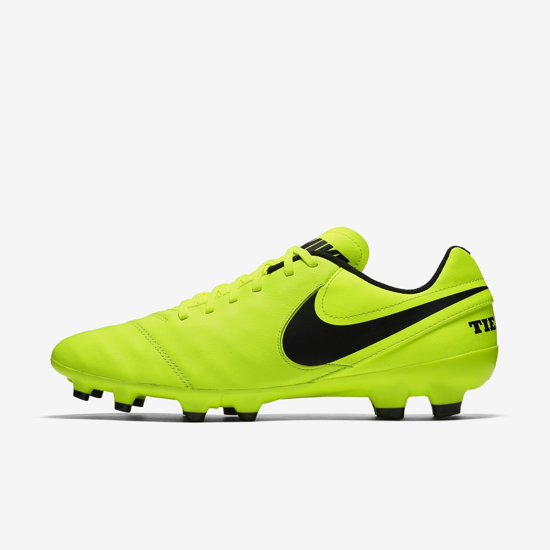 nike men's tiempo