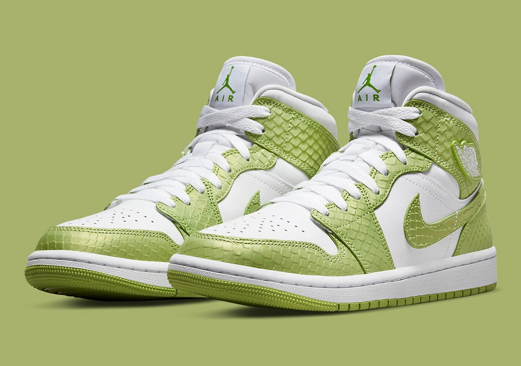 WOMEN'S AIR JORDAN 1 MID SE "GREEN PYTHON"