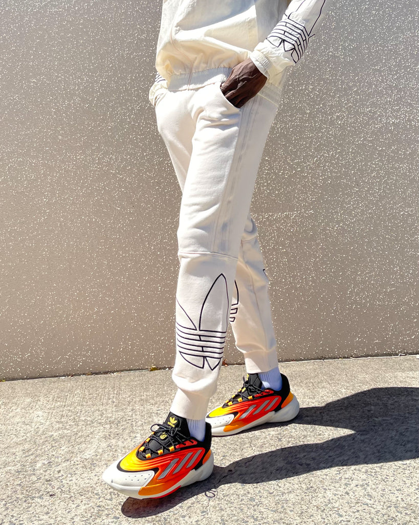 Adidas Tricolour Sweat Pants Wonder White | Culture Kings