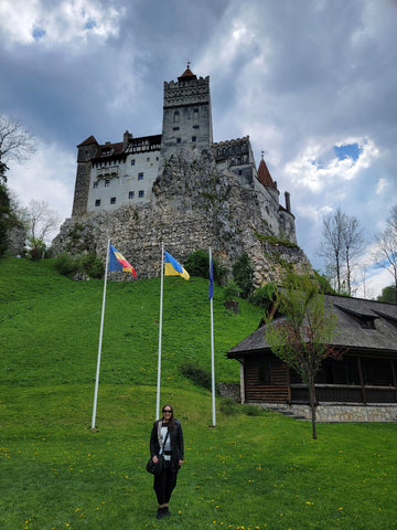Tami Hiraoka of Fresi Travels at Dracula's Castle