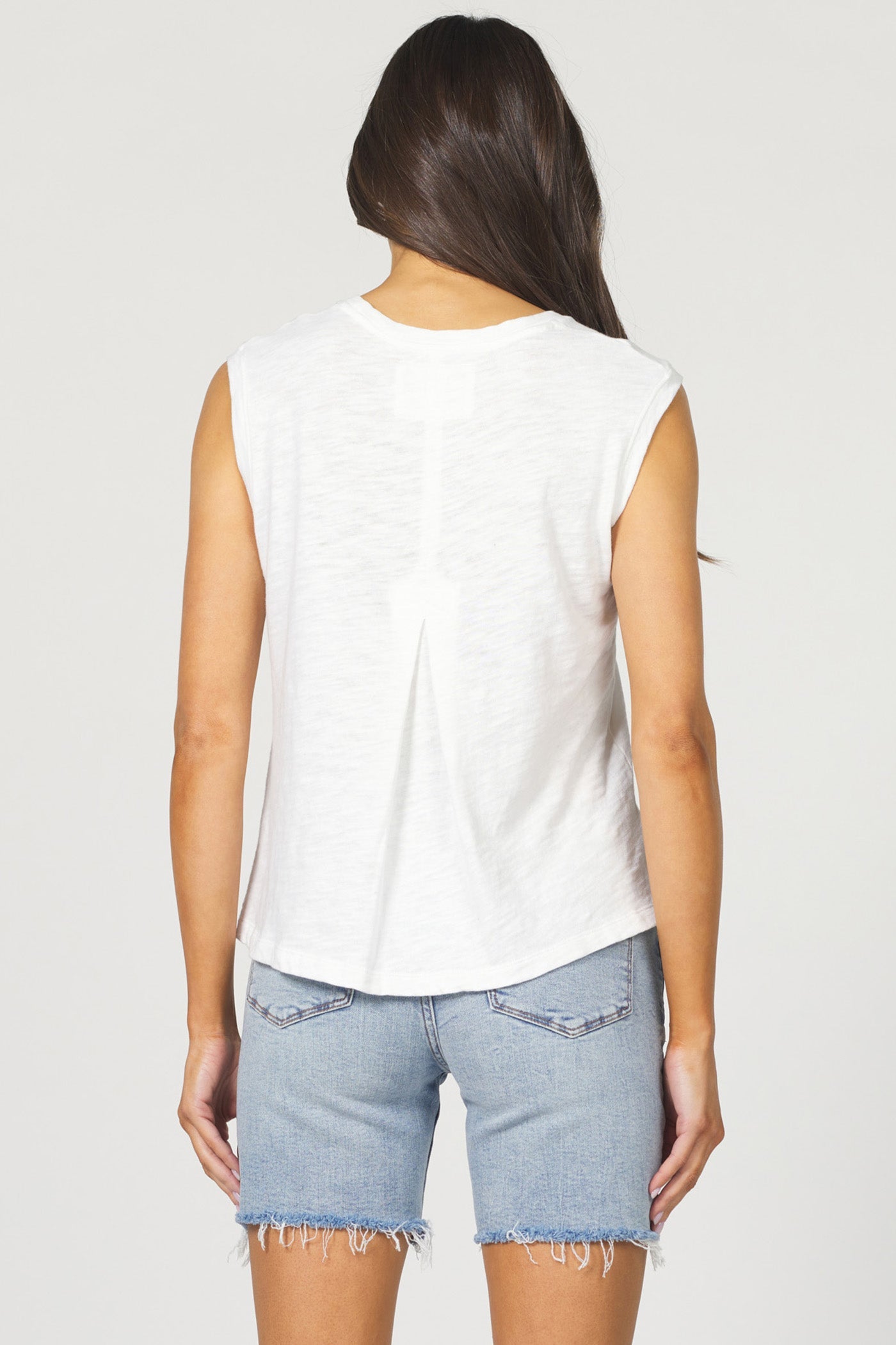 WHITE-DKN2148D9WHT-4