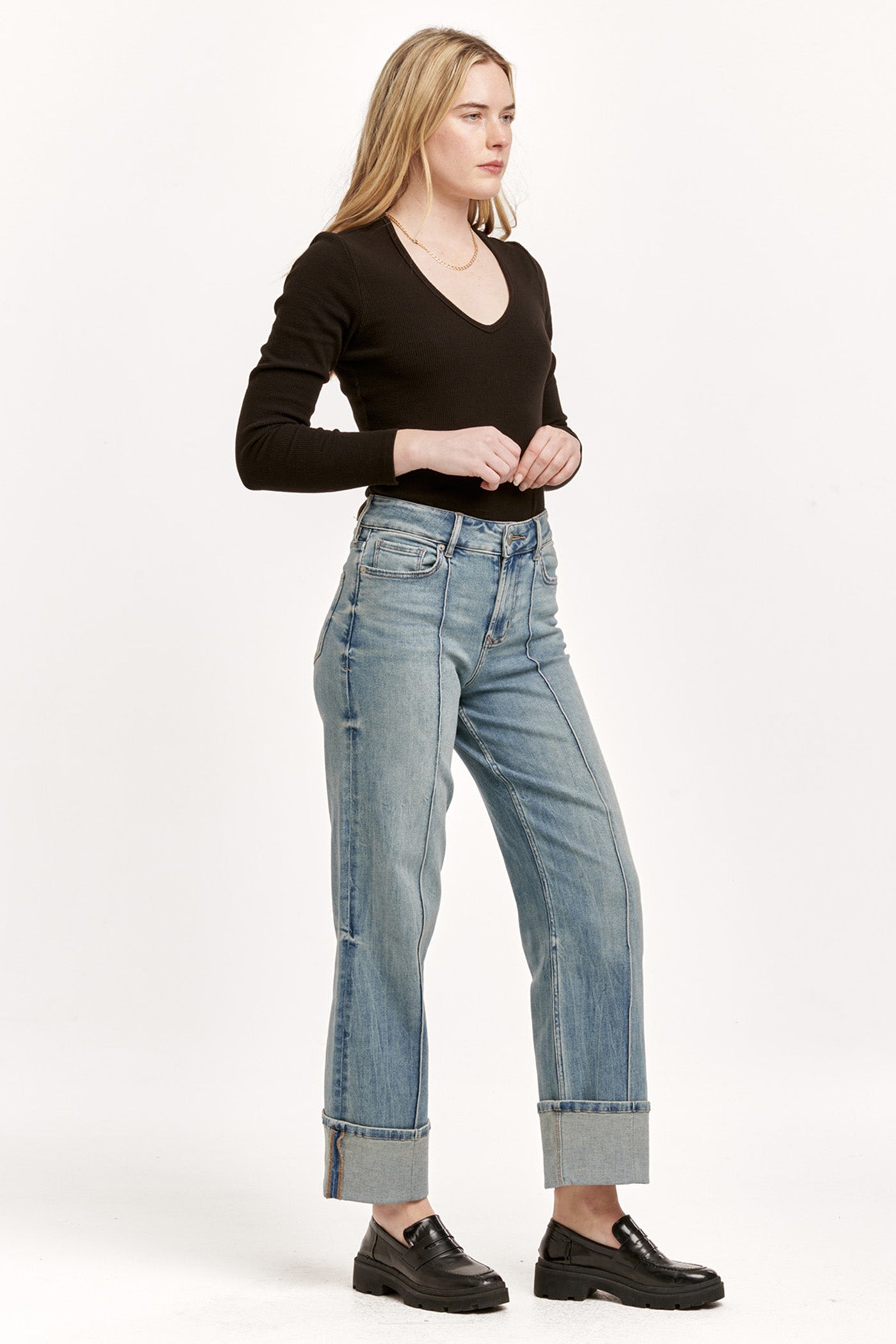 HOLLY STRAIGHT LEG JEAN PIONEER VALLEY